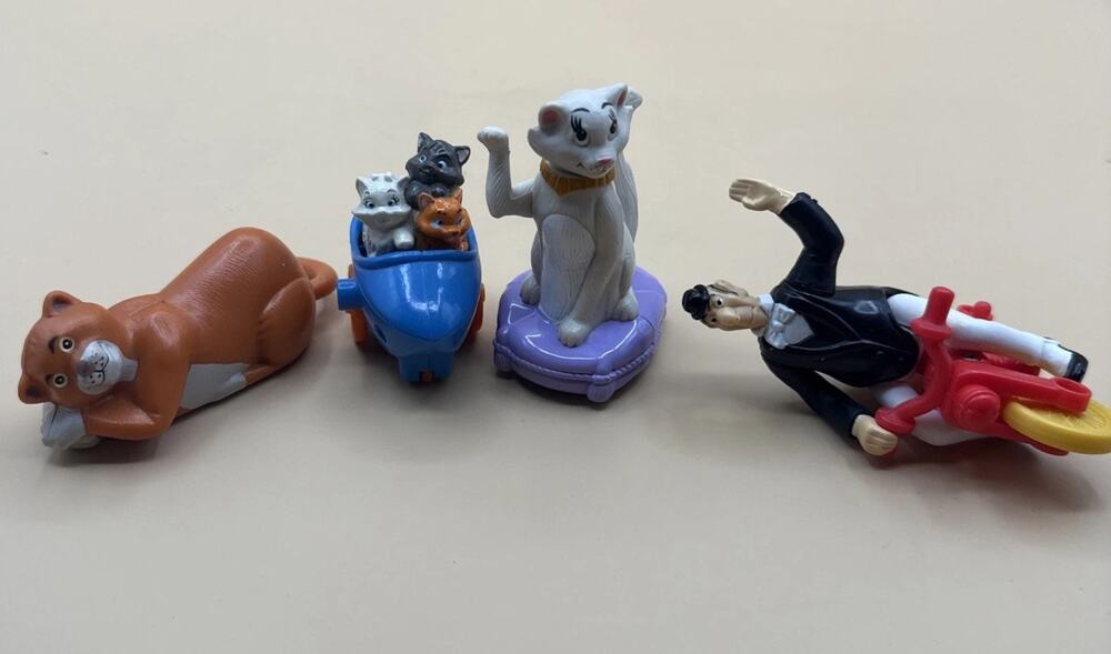 Vintage McDonald’s Europe Disney Aristocats Toy Lot Sealed Happy Meal Toys